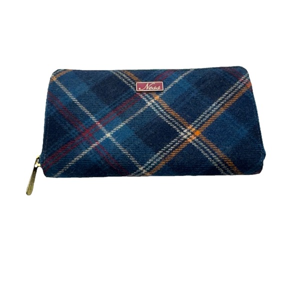 Ness Wool Blend Blue Tartan Plaid Zippered Classic Wallet - Picture 1 of 5